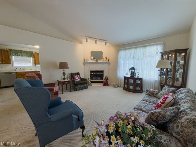 4054 Lindbergh Avenue NW, Canton, OH 44718 Photo 3