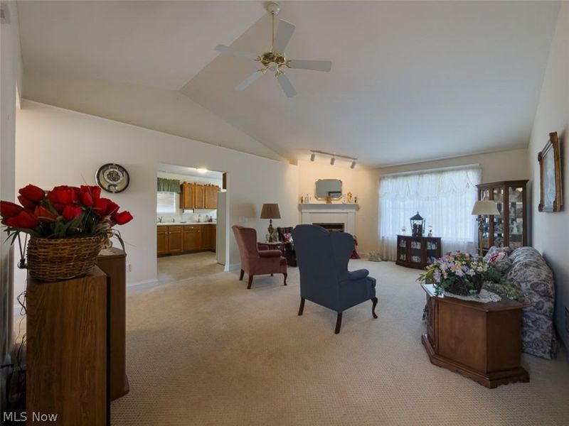 4054 Lindbergh Avenue NW, Canton, OH 44718 Photo 4