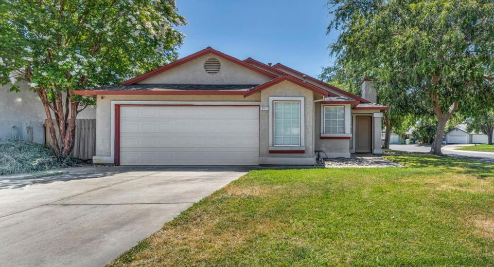 3512 Black Eagle Dr, Antelope, CA 95843 Photo