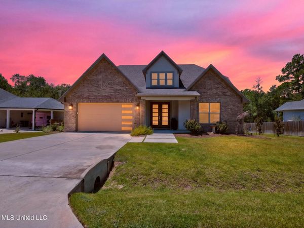 7523 Crooked Stick Drive, Diamondhead, MS 39525