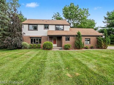 1399 GRAY HAVEN LANE, Brighton Township, Mi 48114