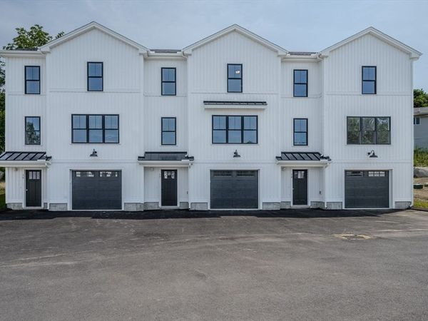 112 Genest St, Unit 17, Dracut, MA 01826