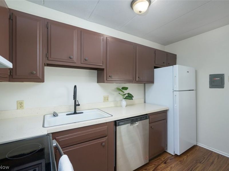 988 S Lincoln Street, Kent, OH 44240 Photo 8