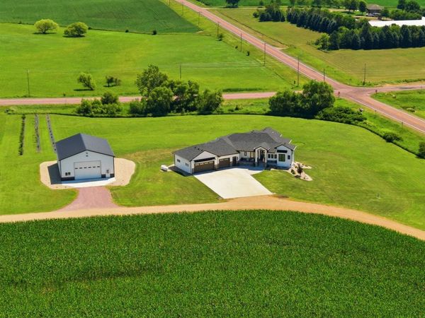 46992 254th St, Crooks, SD 57020