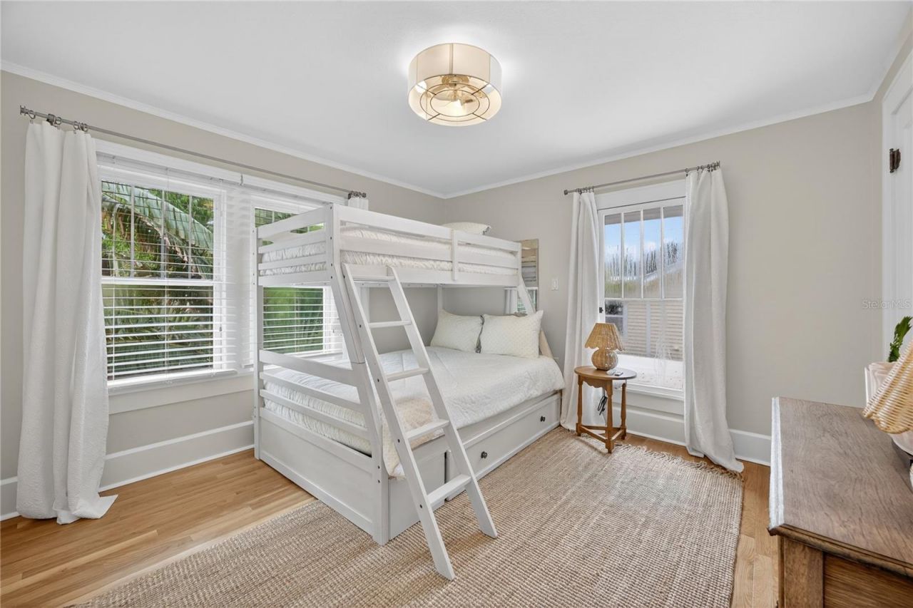 221 13th Avenue Ne, Saint Petersburg, FL 33701 Photo