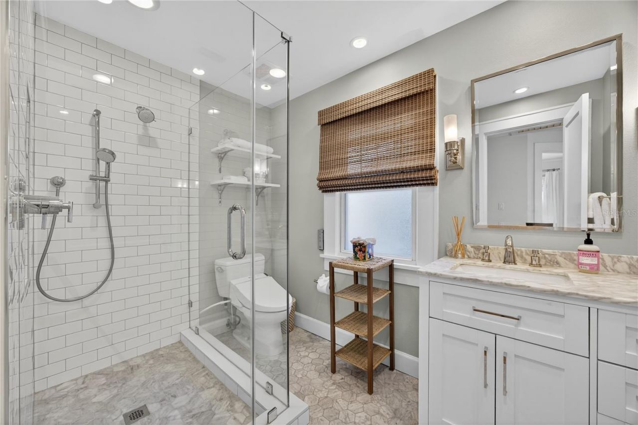 221 13th Avenue Ne, Saint Petersburg, FL 33701 Photo