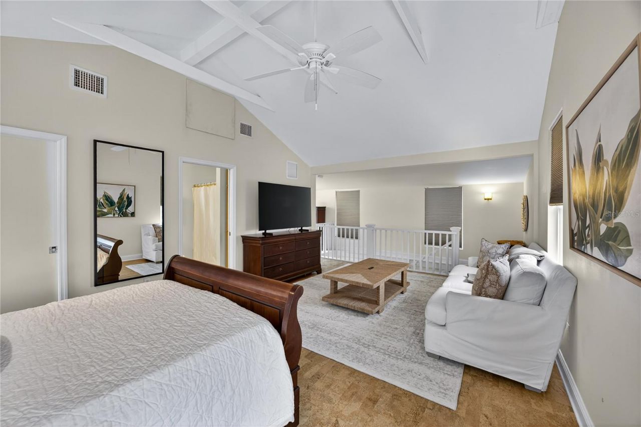 221 13th Avenue Ne, Saint Petersburg, FL 33701 Photo