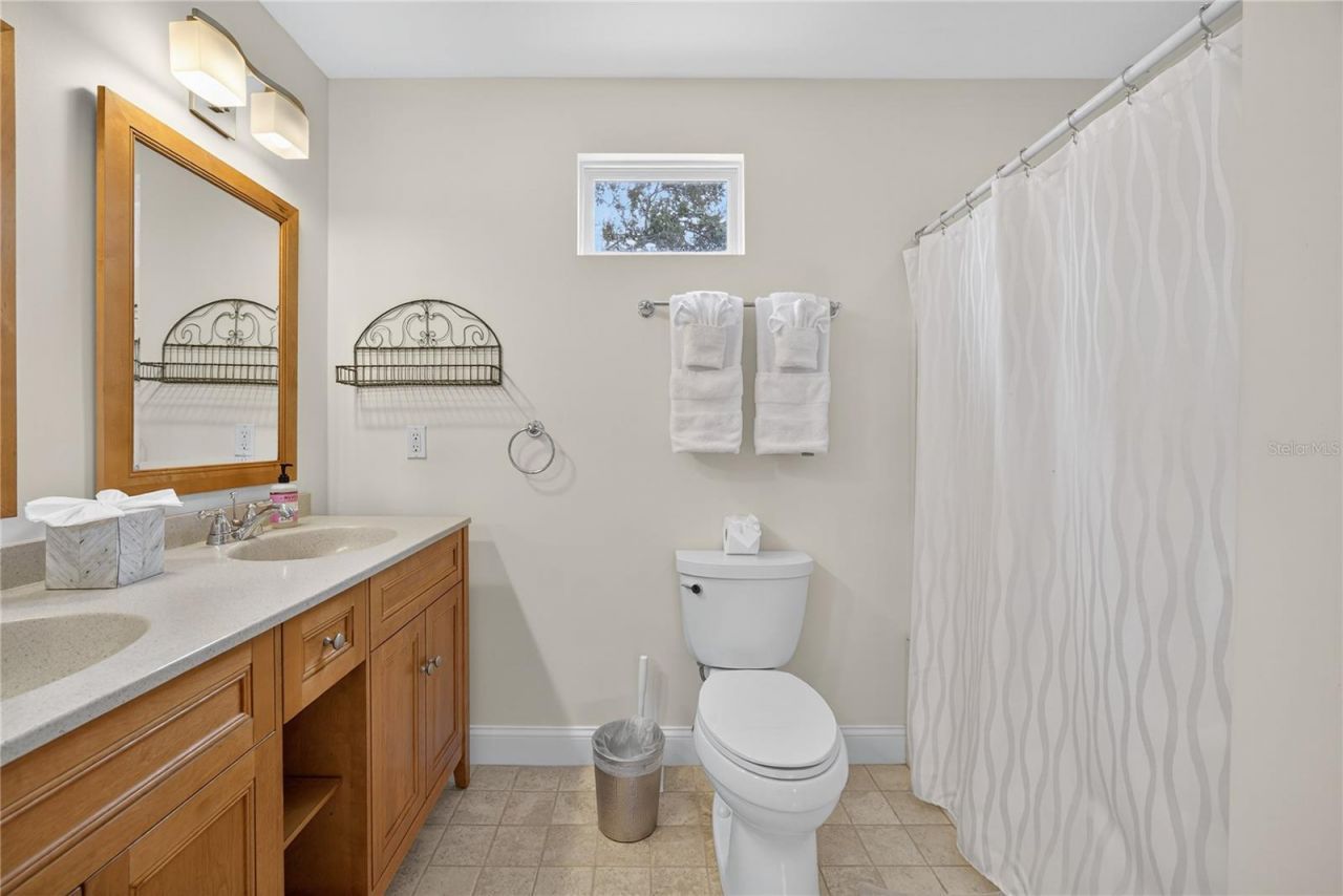 221 13th Avenue Ne, Saint Petersburg, FL 33701 Photo