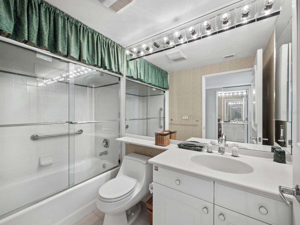 3040 Grand Bay Boulevard, Unit 232, Longboat Key, FL 34228 Photo