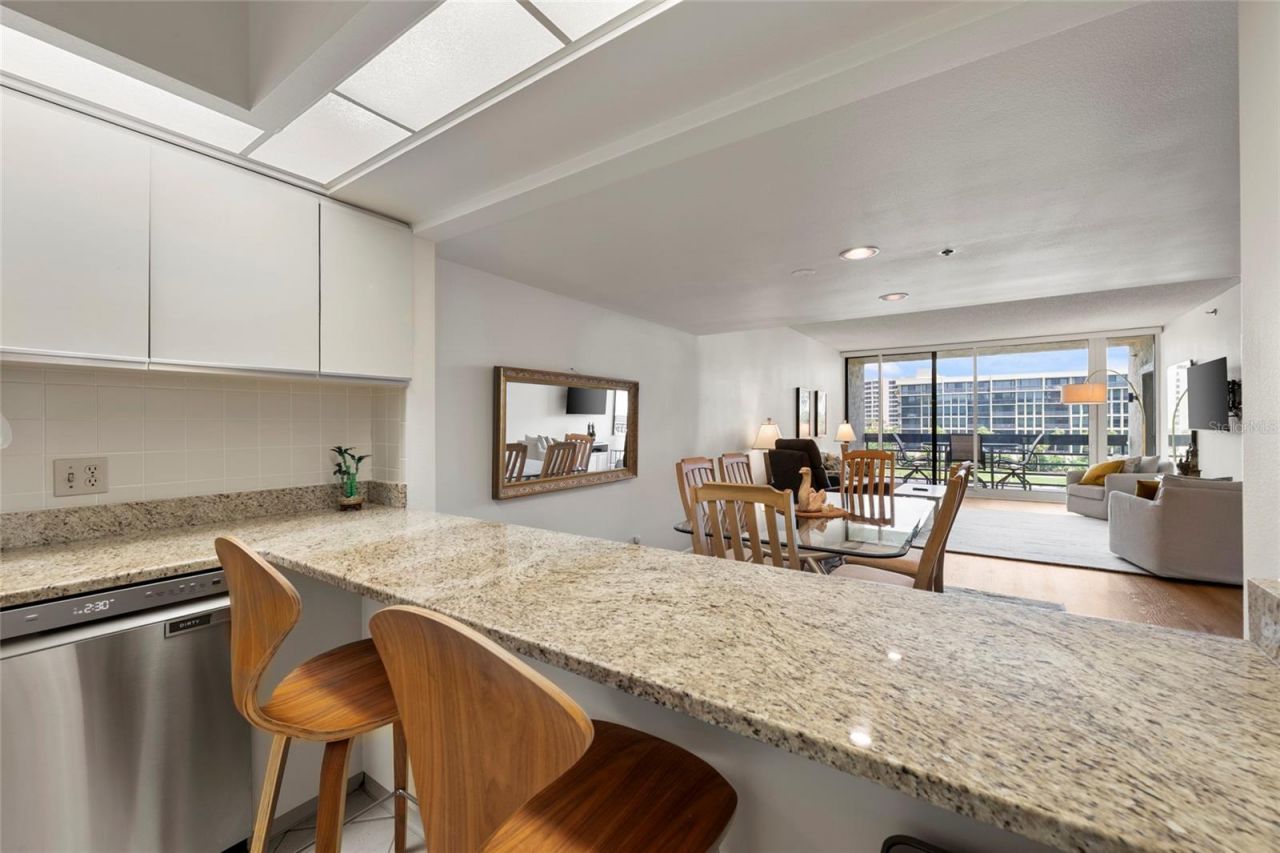 1095 Gulf Of Mexico Drive, Unit 303, Longboat Key, FL 34228 Photo