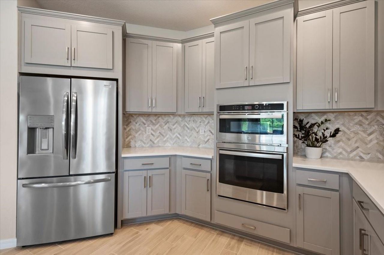 9016 Tequila Sunrise Drive, Sarasota, FL 34241 Photo