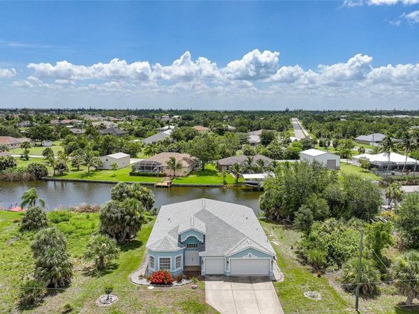 9436 PRESIDENT CIRCLE , PORT CHARLOTTE, FL 33981