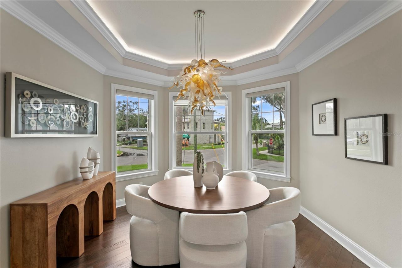 5016 W Evelyn Drive, Tampa, FL 33609 Photo