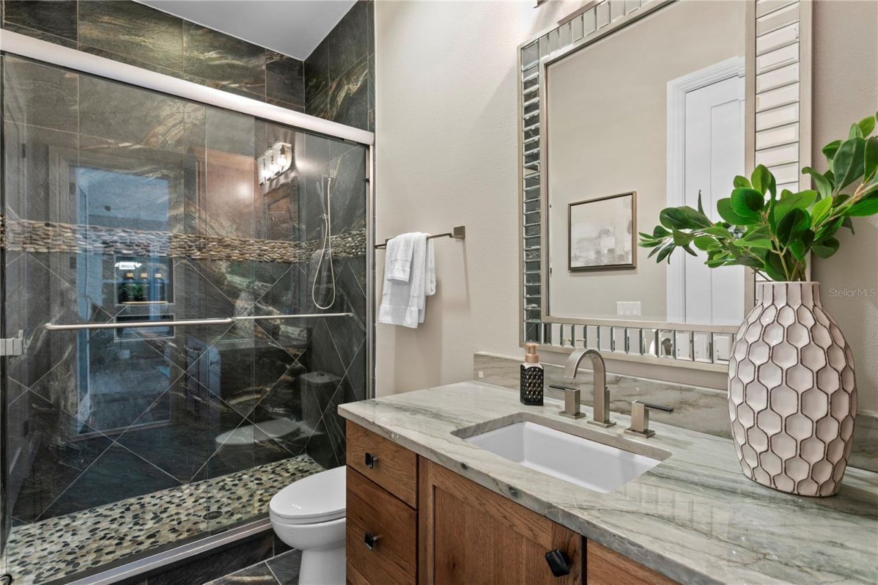 5016 W Evelyn Drive, Tampa, FL 33609 Photo