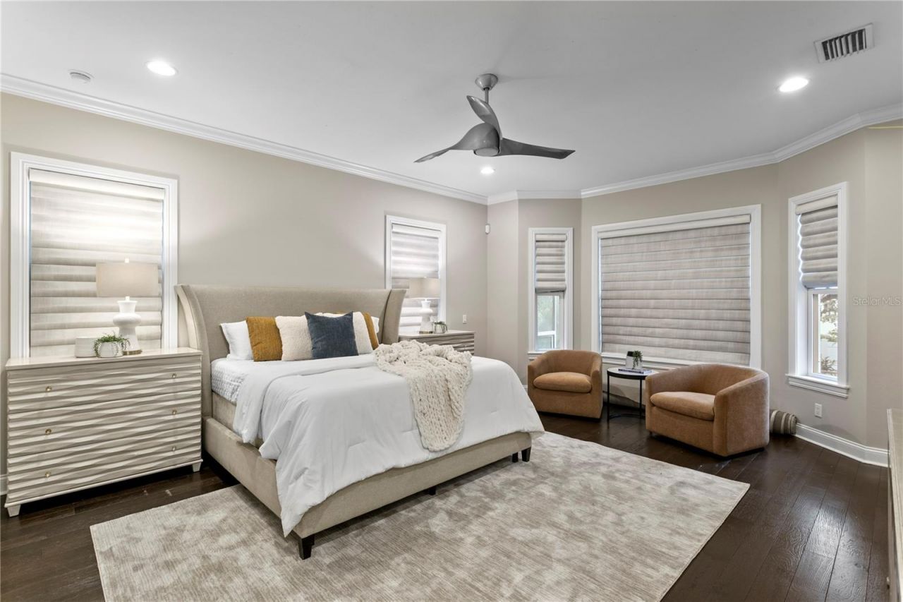 5016 W Evelyn Drive, Tampa, FL 33609 Photo