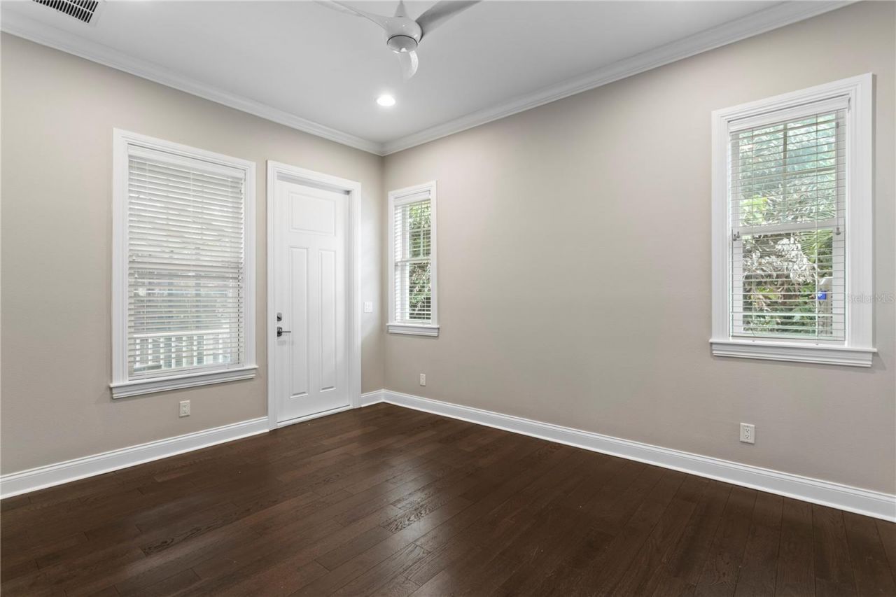 5016 W Evelyn Drive, Tampa, FL 33609 Photo