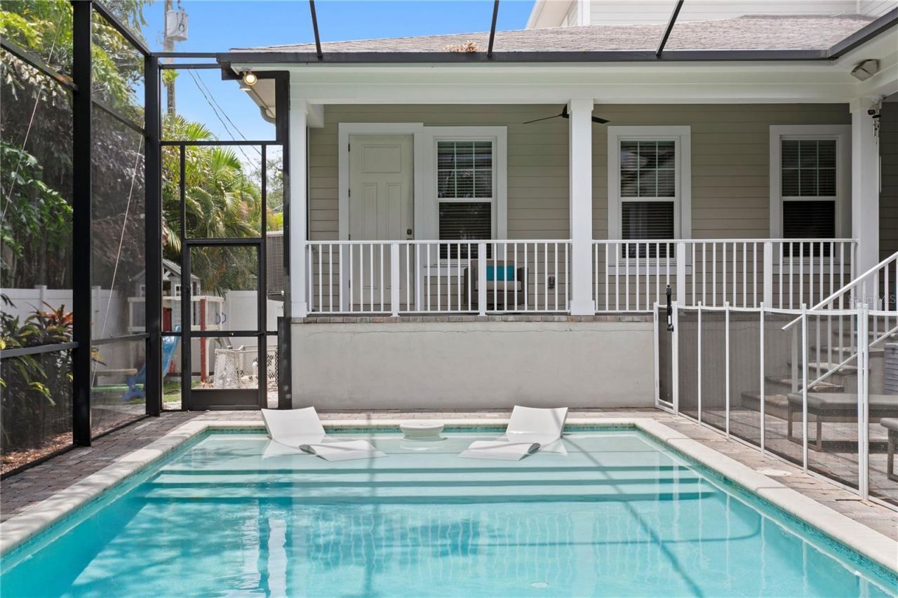 5016 W Evelyn Drive, Tampa, FL 33609 Photo