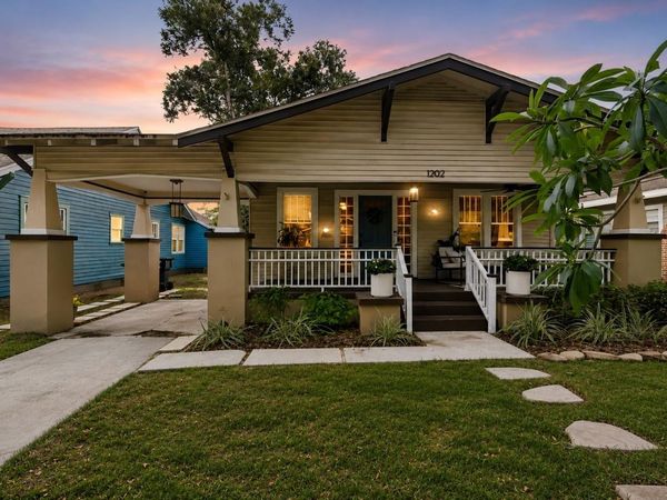 1202 E POWHATAN AVENUE , TAMPA, FL 33604
