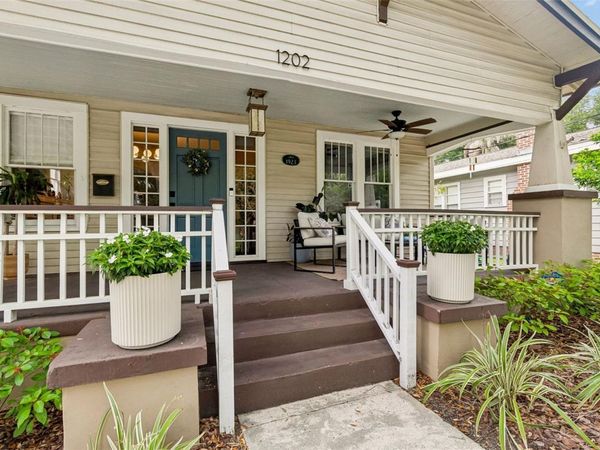 1202 E POWHATAN AVENUE, TAMPA, FL 33604