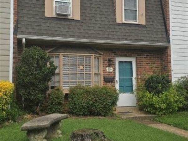 210 Newstead Drive , North Chesterfield, VA 23235