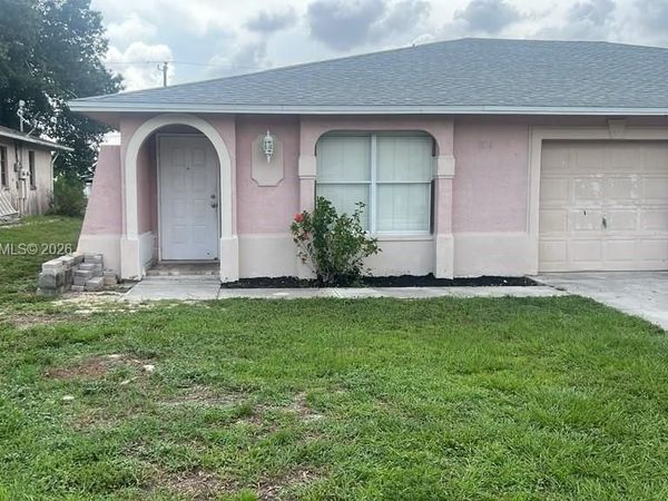 1104 SE 24th Ave , Unit 1104, Cape Coral, FL 33990