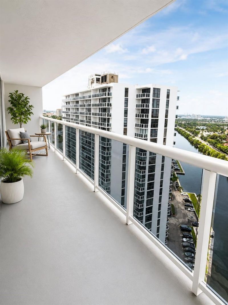 20515 E Country Club Dr , Unit 2141, Aventura, FL 33180 Photo