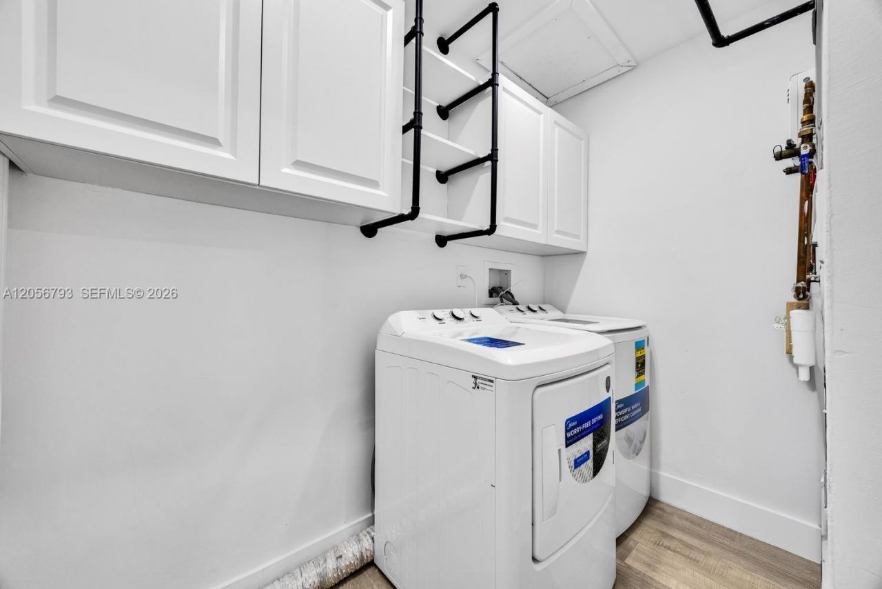 3050 SW 26th St, Unit 3050, Miami, FL 33133 Photo
