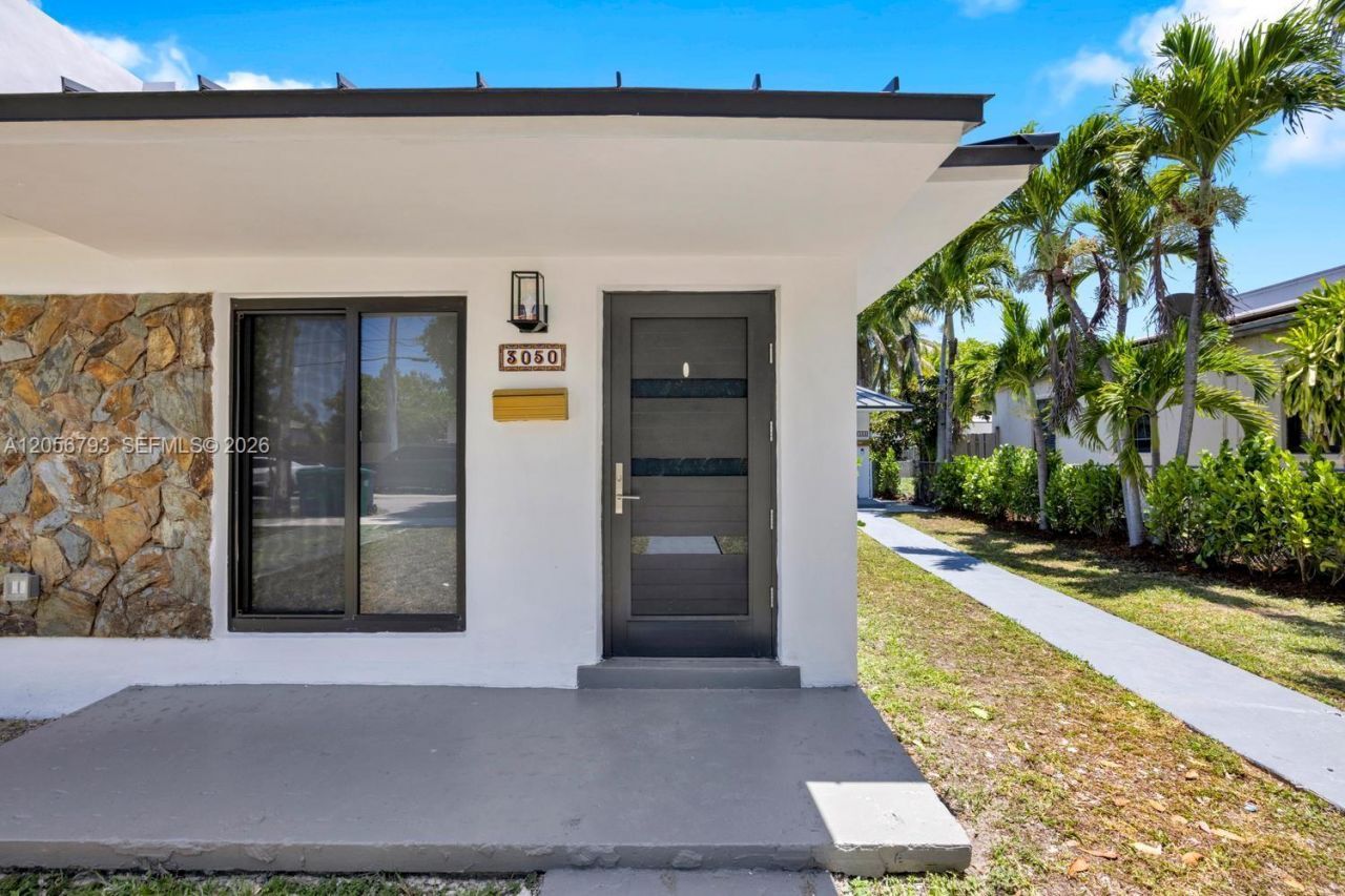 3050 SW 26th St, Unit 3050, Miami, FL 33133 Photo