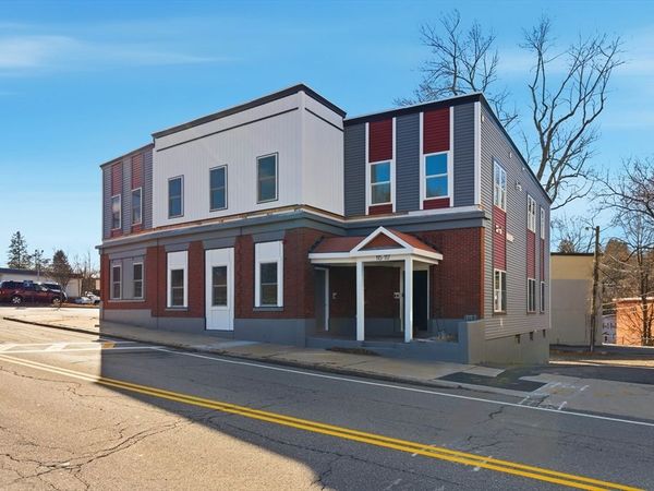 115-117 Mechanic, Unit 3, Clinton, MA 01510