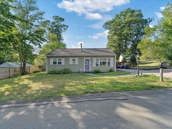 18 Evergreen Rd, Plainville, MA 02762