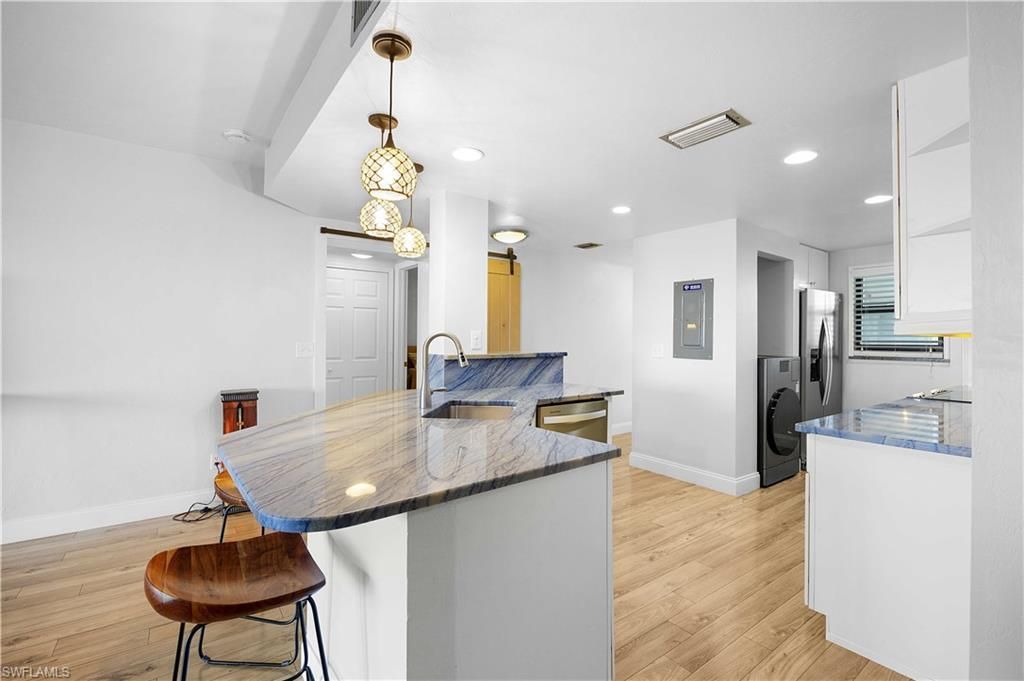 1901 Clifford St , Unit 1402, Fort Myers, FL 33901 Photo