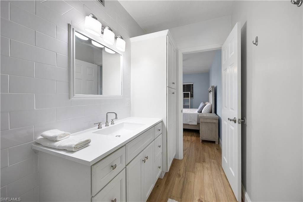 1901 Clifford St , Unit 1402, Fort Myers, FL 33901 Photo