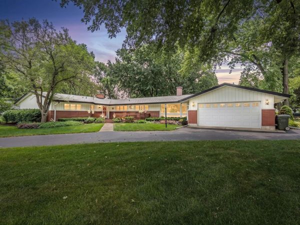 12501 S 74th Avenue , Palos Heights, IL 60463