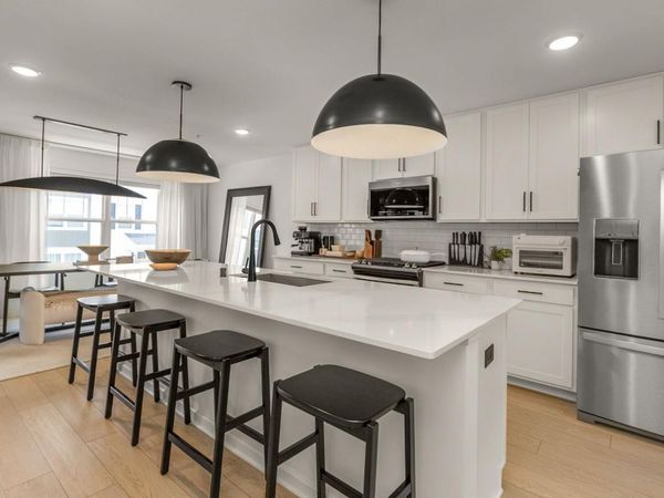 15577 Everglade Avenue , Apple Valley, MN 55124