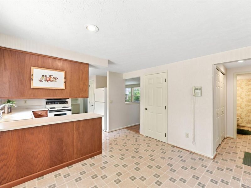 4938 Bonaventure Court, Delhi Twp, OH 45238 Photo 10
