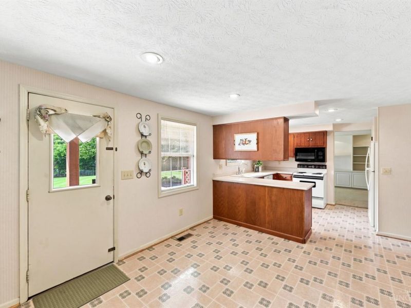 4938 Bonaventure Court, Delhi Twp, OH 45238 Photo 11
