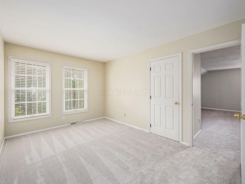 2310 Sandover Road, Columbus, OH 43220 Photo 29