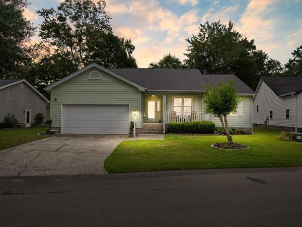 459 Pepper Breeze Ave. , Calabash, NC 28467