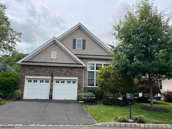 72 Patriots Way, Franklin, NJ 08873