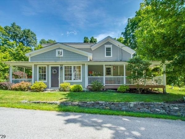 206 Mcpeek Rd, Andover, NJ 07848