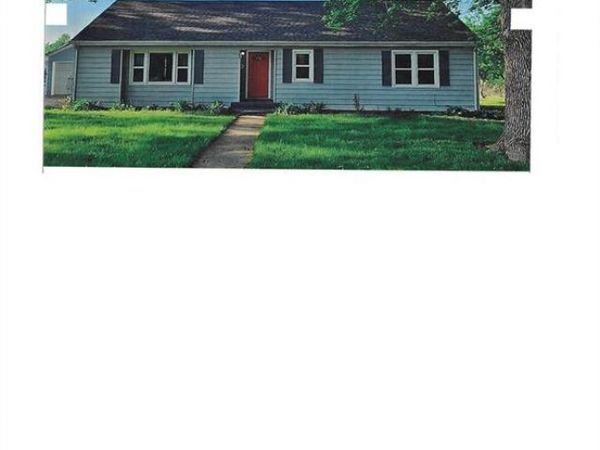 305 E Orchard Street, Odessa, MO 64076