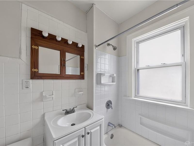 2008 Rosemont Boulevard, Dayton, OH 45420 Photo 21