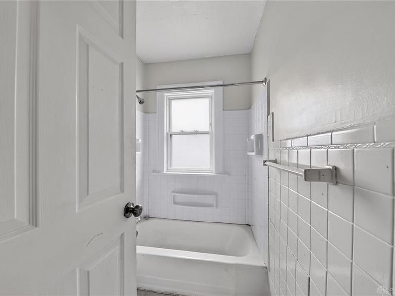 2008 Rosemont Boulevard, Dayton, OH 45420 Photo 22