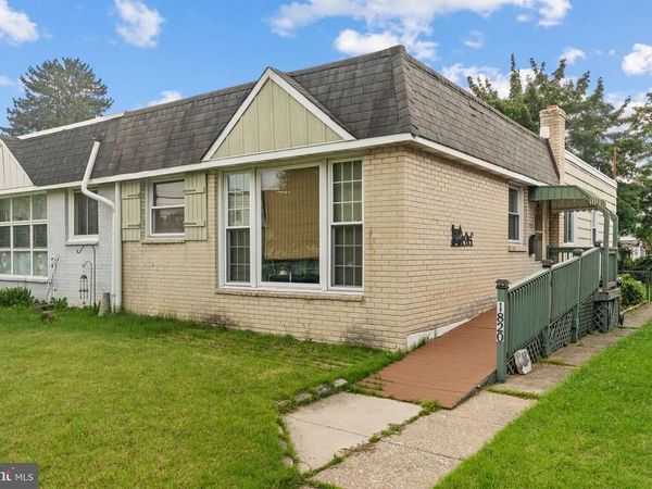 1820 PINE STREET , NORRISTOWN, PA 19401