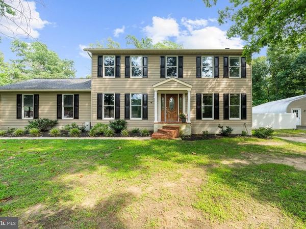 15 DOROTHY MEEKS, PASADENA, MD 21122