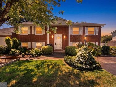 13203 HILLENDALE DRIVE, WOODBRIDGE, VA 22193