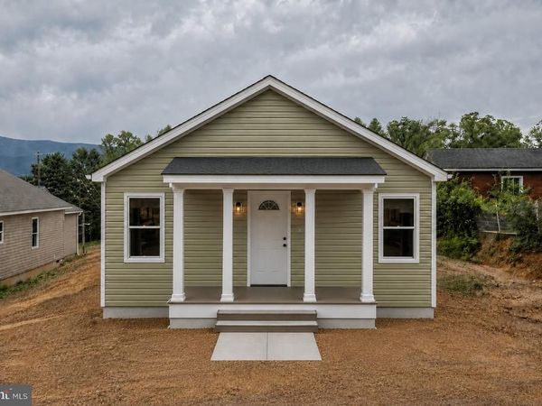 395 TRENTON AVE, SHENANDOAH, VA 22849
