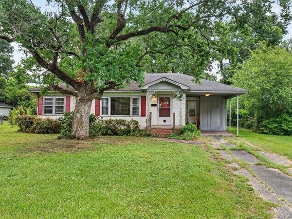 905 Courtney Street, Mobile, AL 36606