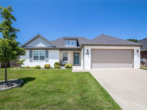 56 E Loveland Loop, Farmington, AR 72730