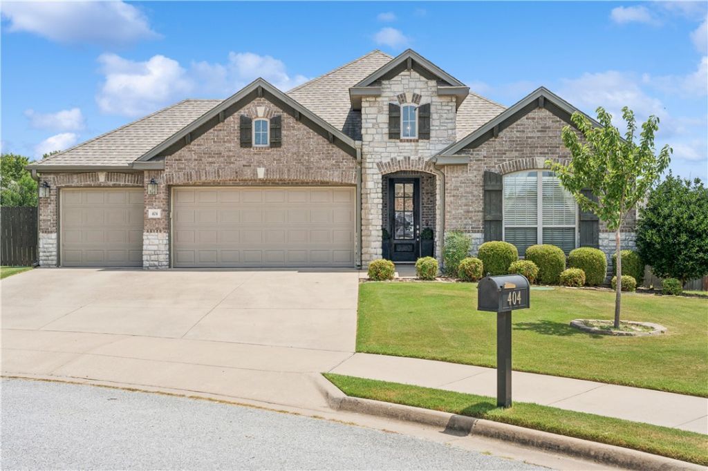 404 Orchard Circle, Cave Springs, AR 72718 Main Photo